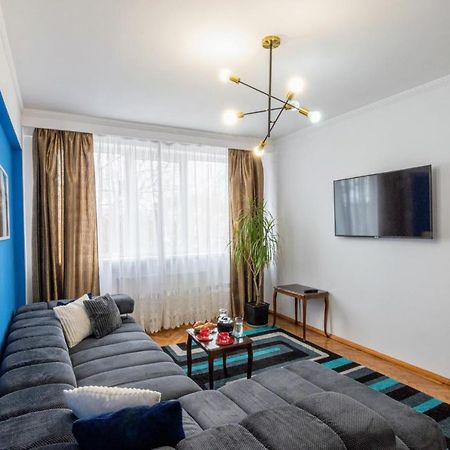 Modern & Stylish Apartment Excellent Location Superhost Constanta Exterior photo