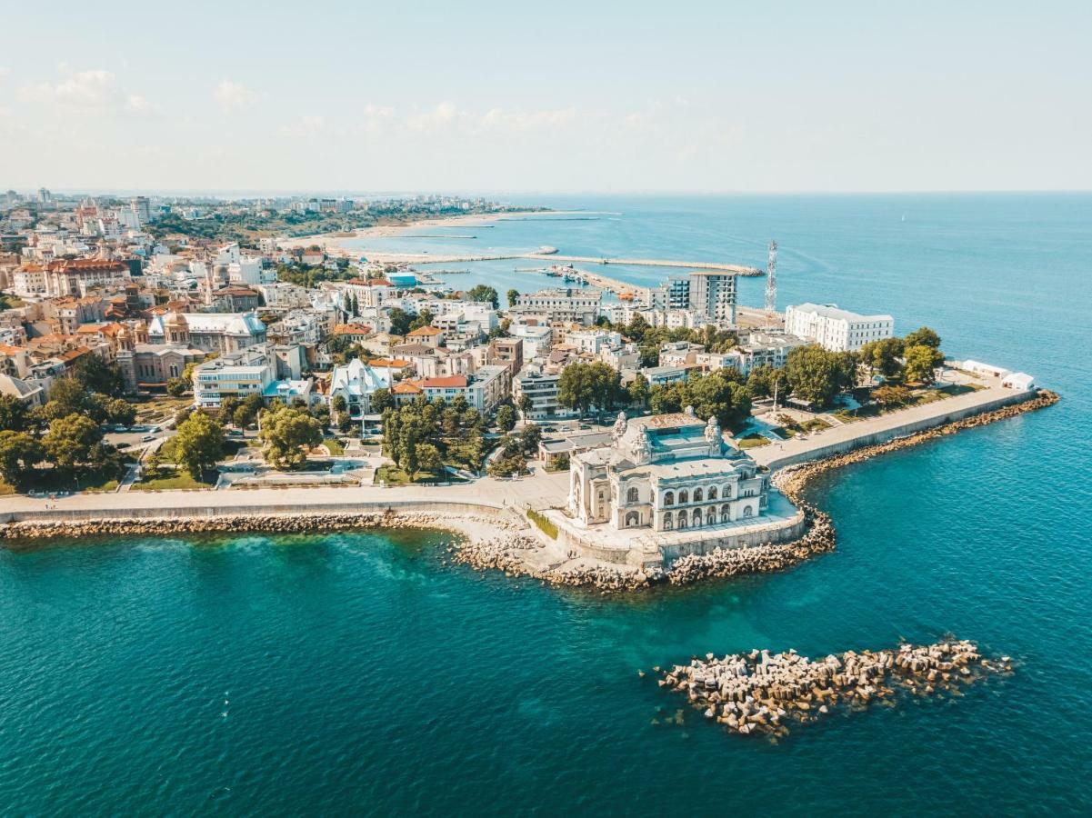 Modern & Stylish Apartment Excellent Location Superhost Constanta Exterior photo